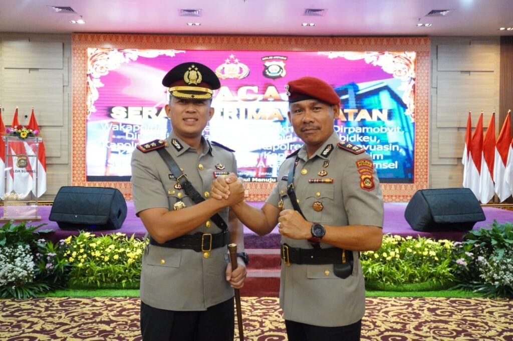 Kapolda Sumsel Pimpin Sertijab Kapolres Muba dan PJU lainnya Kapolda Sumsel Pimpin Sertijab Kapolres Muba dan PJU lainnya