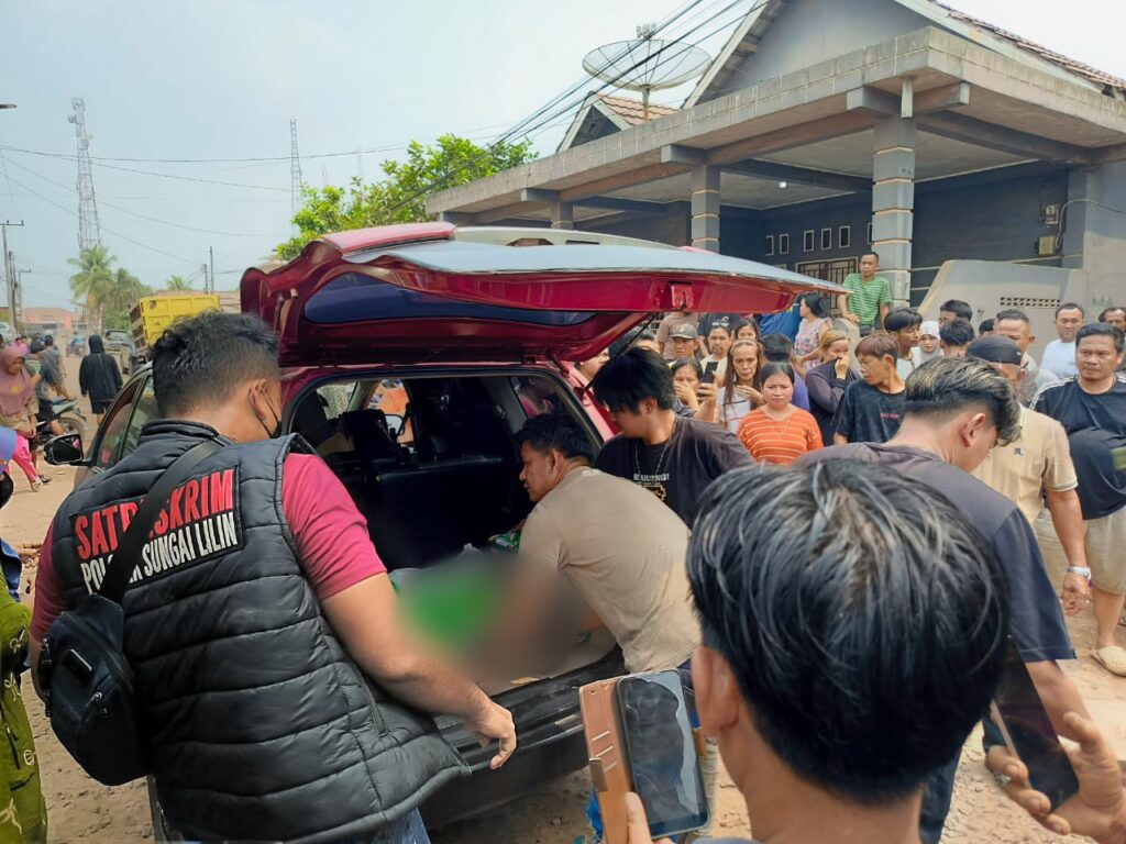 PELAKU PERTIKAIAN DUA PRIA DI SUNGAI LILIN BERHASIL DI RINGKUS POLRES MUSI BANYUASIN PELAKU PERTIKAIAN DUA PRIA DI SUNGAI LILIN BERHASIL DI RINGKUS POLRES MUSI BANYUASIN