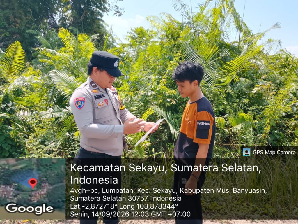 PERSONEL POLSEK SEKAYU MELAKSANAKAN HIMBAUAN KARHUTLA KEPADA MASYARAKAT LUMPATAN I PERSONEL POLSEK SEKAYU MELAKSANAKAN HIMBAUAN KARHUTLA KEPADA MASYARAKAT LUMPATAN I